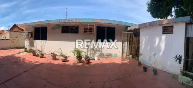 En venta casa en sector Belloso