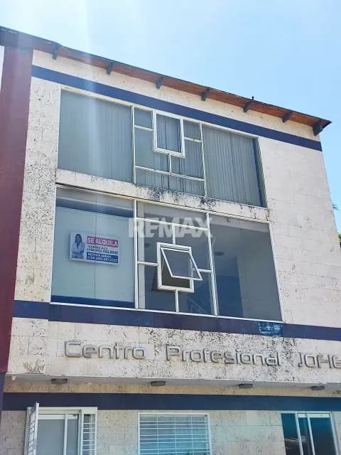 OFICINA EN PORLAMAR