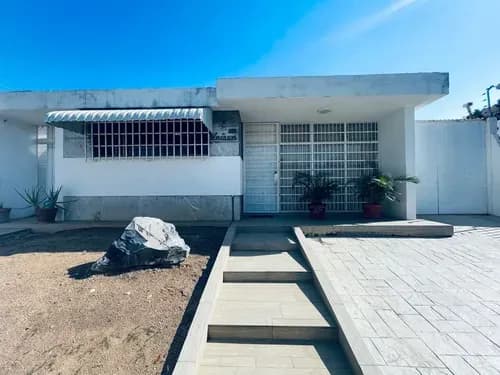 Casa En Venta Para Comercio U Oficina Trigal Centro Jc-lp