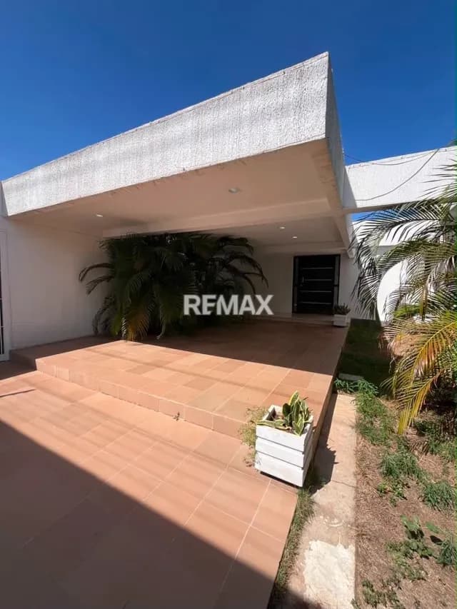Hermosa Casa Quinta en Urbanización La California
