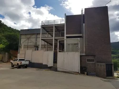 Edificio Industrial Para Almacén Frigorífico, 988m2 Mampote Municipio Sucre, Jg