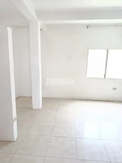 Venta de Casa Con 4 apartamentos en la Avenida Bolívar, Maturín.