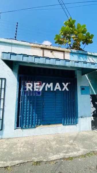 En Venta Local Comercial Zona Centro Oeste