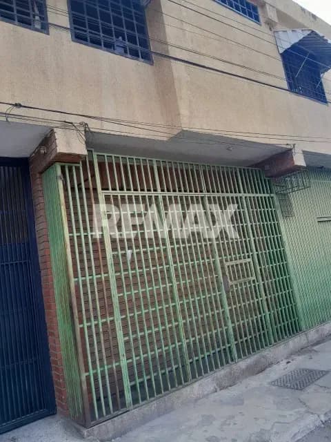 Local Comercial Centro Oeste Zona Repuestera