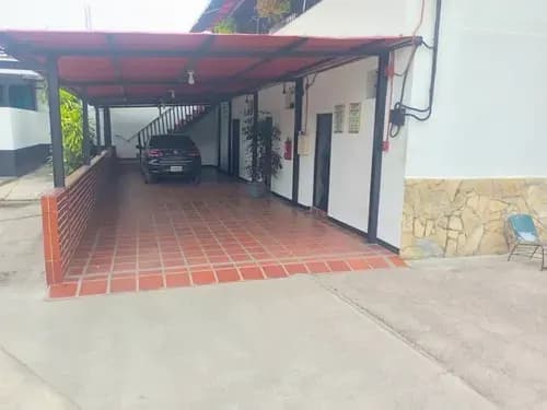 Galpon Ideal Para Trasporte Publico Y Gandola En Venta , Cerca Del Mercado Los Goajiros - (c21inmobiliariaa1) Av