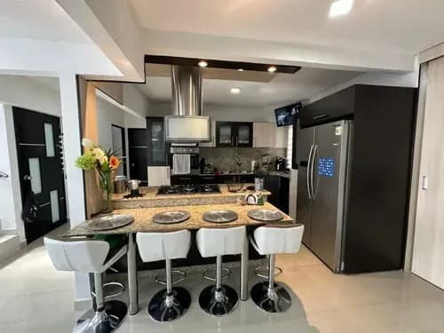 Pent House De Lujo En Venta Res. Paso Real, San Diego. Gerardo