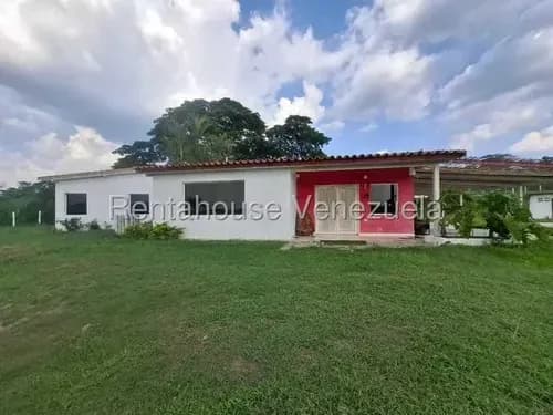 María Valera Vende Espectacular Casa De Campo En Nirgua, Yaracuy, Donde La Comodidad, El Buen Gusto, La Tecnología Y La Capacidad Operativa Se Fusionan.