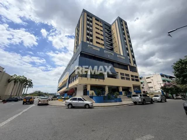 APARTAMENTO RESIDENCIAL WHITE POINT EN LA URB. PARQUE ARAGUA