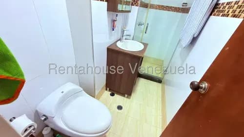 Kc.g #26-18627 Se Vende Espectacular Apartamento Ubicado En Una De Las Urbanizaciones Mas Exclusivas De San Antonio De Los Altos, Que Combina Seguridad, Confort Y Excelente Ubicación En Las Minas