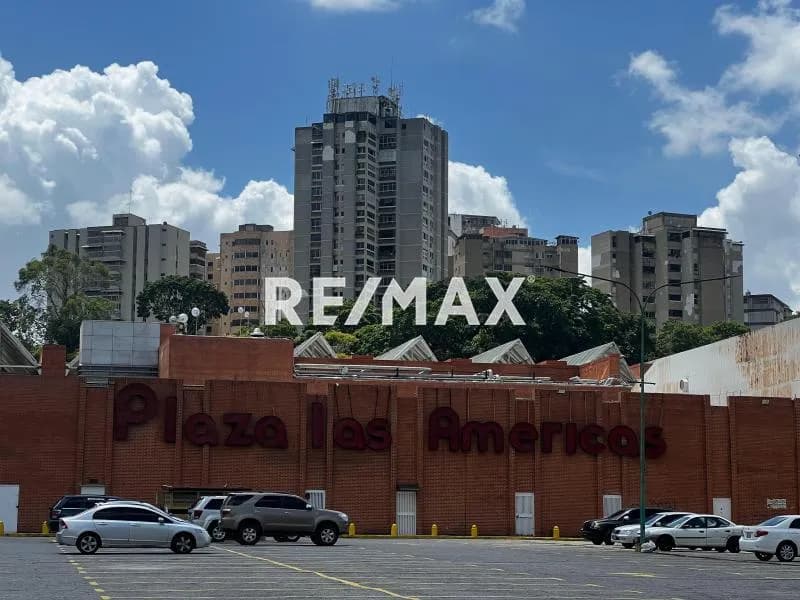 Excelente oportunidad de inversión. Venta de locales comerciales en Centro Comercial Plaza Las Américas 1ra etapa.