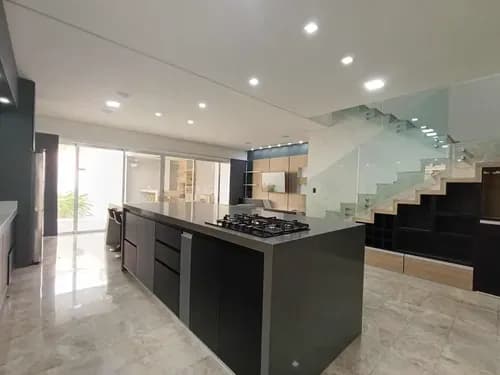 Townhouse En Venta O Alquiler En Altos De Guataparo Valencia (ac)