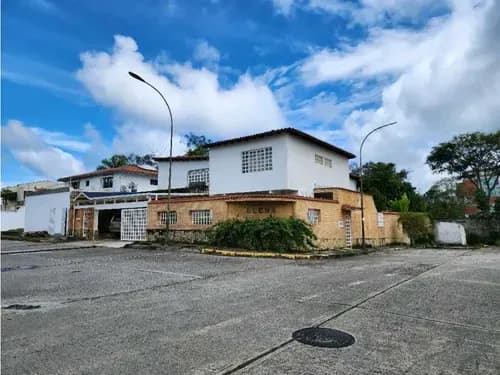 Se Vende Casa 704.95 M2 Lomas De La Lagunita