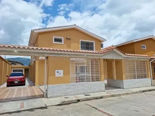 Rent-a-house Vende Bellísima Y Acogedora Casa, Amoblado, Pozo De Agua, Sant Omero Ii, La Victoria, Estado Aragua, 26-4918 Gf