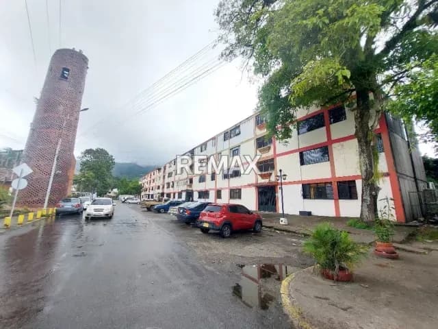 Vendo apartamento Ubicado en la Unidad Vecinal