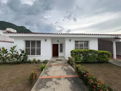 Casa En Venta Urb. El Castaño