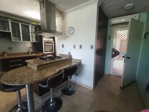 Apartamento En Res. Tulipán San Diego Carabobo.