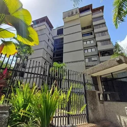 Pent-house Con Vista Al Valle De Caracas 5 Habitaciones Y Bar. Belkis 25-16231