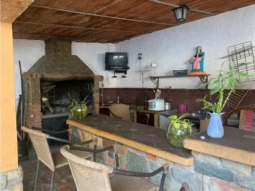 Casa En Venta. Urb. Los Guayabitos Naguanagua Es-9940143