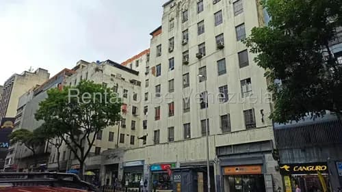 En Venta Amplia Oficina Ubicada En La Parroquia Altagracia