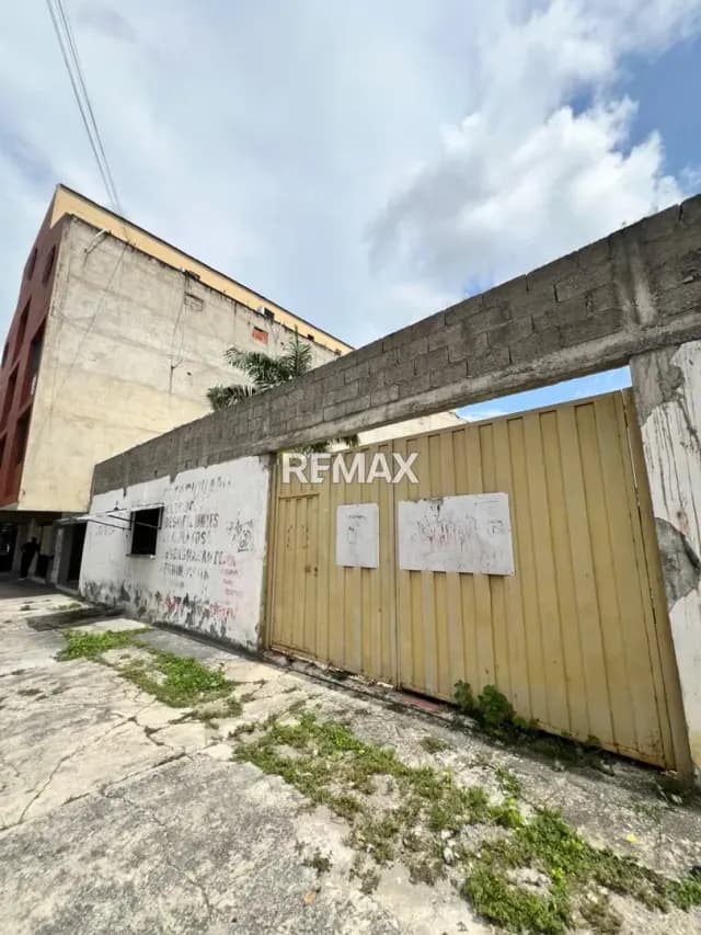 En Venta Terreno y Parcela Carrera 17 entre calles 27 y 28