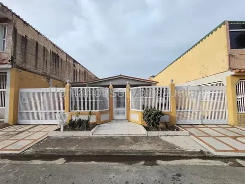 Casa En Venta En Cagua Aragua 25-23751 Irrr