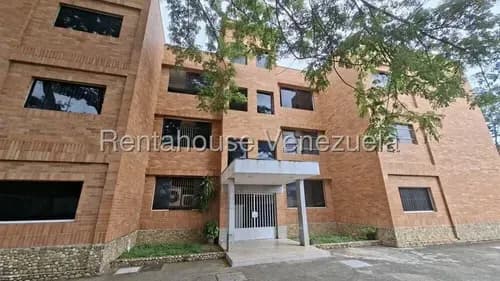 Norma Piña Rah Ofrece En Venta Hermoso Y Amplio Apartamento Con Excelente Ubicación En Av. Bolívar Norte, Valencia. Cod. 26-21020. ***solo Clientes Directos ***