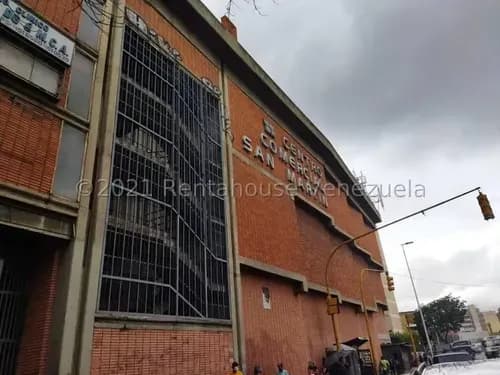 Er 23-24290 Local En Venta Urb. San Martin, Caracas Yf