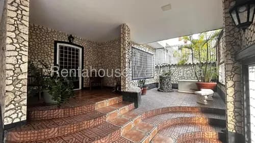 Hermosa Casa Con Terraza En Venta En La California Norte