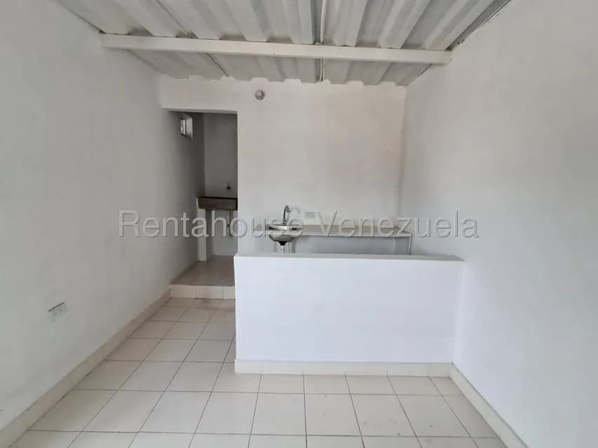 Apartamento (1 Nivel) en Alquiler en Zona Oeste, Lara