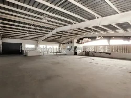 Raiza Suárez Alquila Galpón Zona Industrial I Barquisimeto