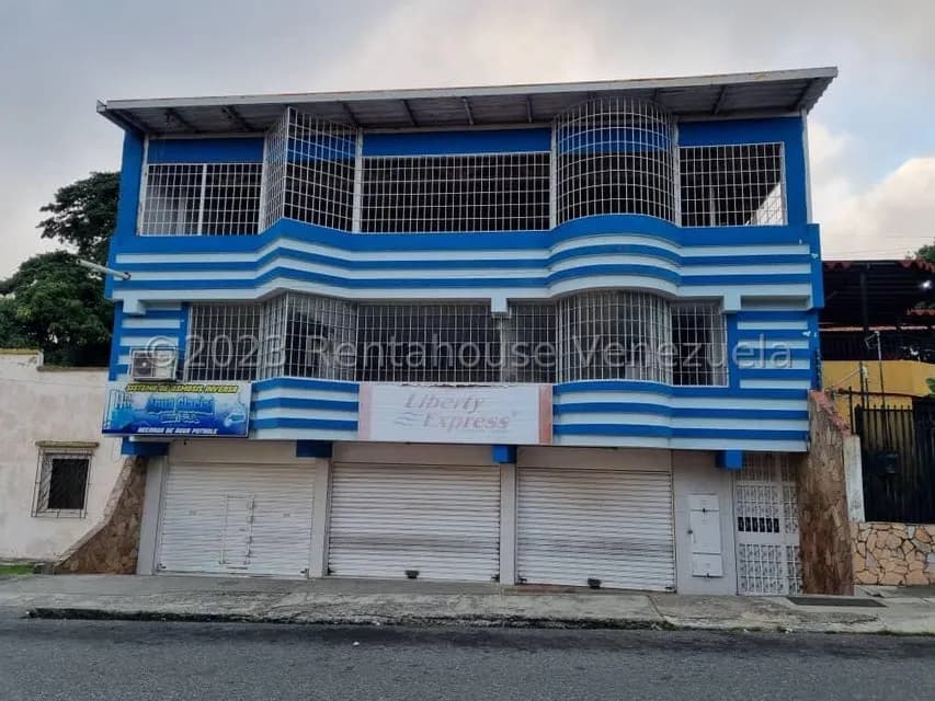Comercial (Edificio) en Venta en Zona Este, Lara