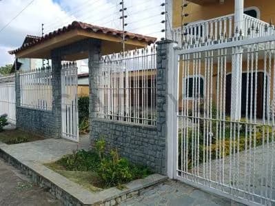Se Vende hermosa Casa En Club De Campo Zona Exclusiva