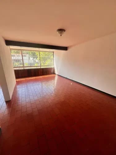 Alquiler Apartamento Cumbres De Curumo- Chr.