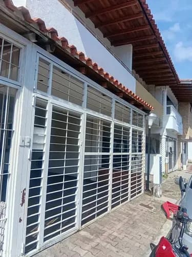 Townhouse En San Diego En Parqueserino