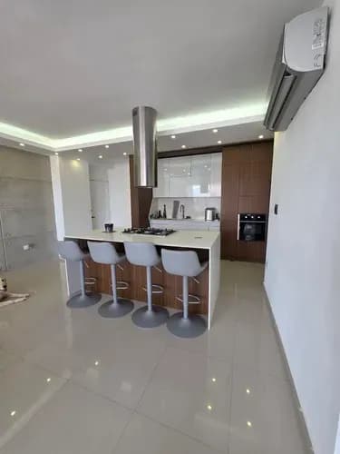 Apartamento En Valencia Moderno Y Amoblado Edificio Sevilla Real Con Planta 100 Y Pozo De Agua Off-sf
