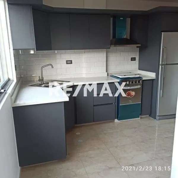 EN ALQUILER APARTAMENTO RES. VILLA KAMARATA MANANTIAL