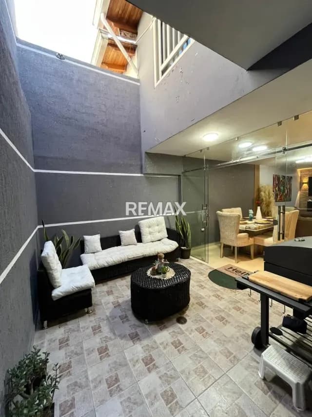 TOWNHOUSE EN PARTE ALTA DE LA MACHIRI