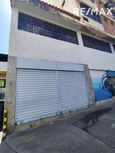 LOCAL EN VENTA A PIE DE CALLE EN EL CENTRO DE VALENCIA