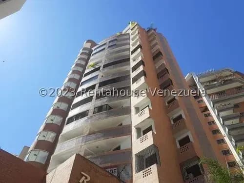 Rosa Espinoza Vende Apartamento Ubicado En Valencia, El Parral, ¡inversión Inteligente! . 24-11977 May12