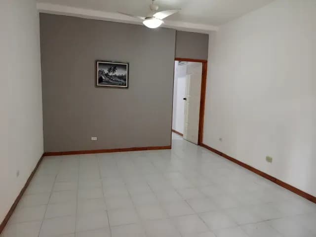 Alquiler Apartamento Semiamoblado Calle Urdaneta, Cumaná