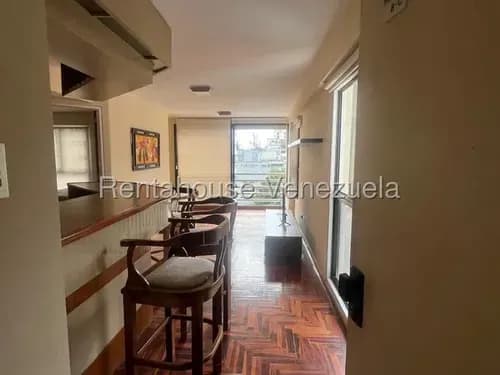 Apartamento En Venta En La Campiña En Edificio Muy Bien Ubicado Y Con Excelente Mantenimiento 26-21570 Jc