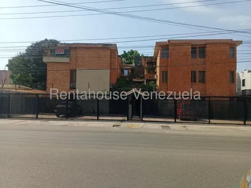 Apartamento En Venta Sector Tierra Negra Maracaibo J.e 26-14262