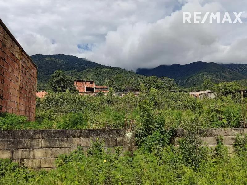 Terreno Esquinero Conjunto residencial Orinokia.