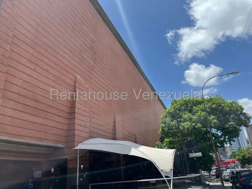 Comercial (Local Comercial) en Alquiler en La Castellana, Distrito Metropolitano