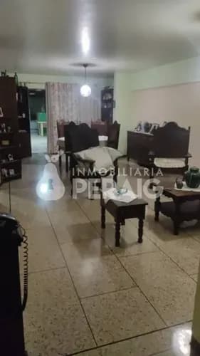 Oportunidad, A Tan Solo 460$ El M2 En Los Ruíces!! Venta De Apartamento De 185m2 - Gd