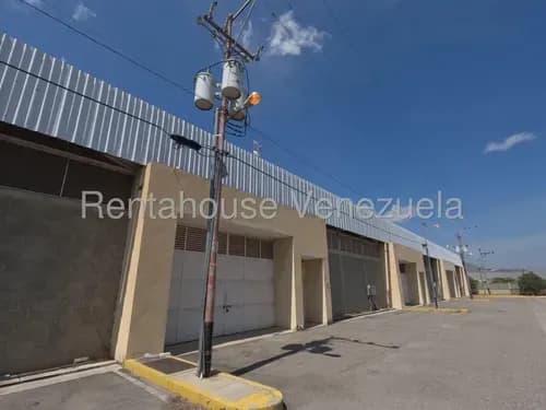 # 25-6695 Galpon - Deposito En Venta En Zona Industrial 2 Barquisimeto, Lara Aa ^@