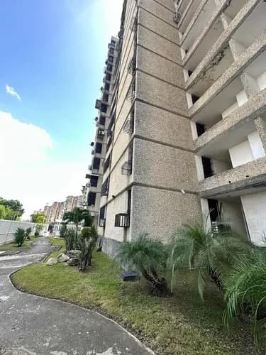 Apartamento En Alquiler Urb. San Jacinto Maracay