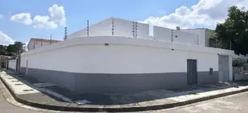 Grande Casa De Esquina Remodelada En El Trigal