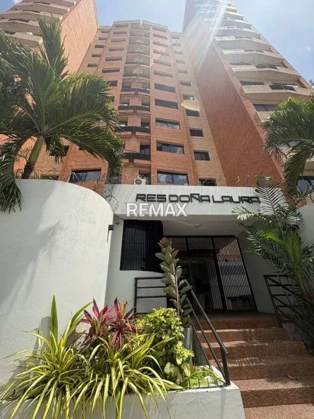 Apartamento en Alquiler Residencia Doña Laura Zona Este-Barquisimeto