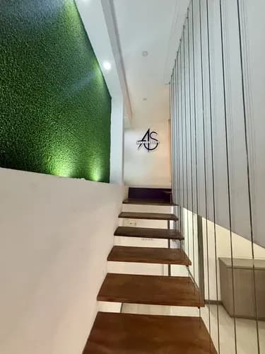 Se Alquila Local Cc Galerías Prados Del Este 90m2,2b, 1pto, Mezzanina